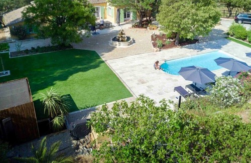 Cuers Casa | Villa provenzal completamente restaurada + piscina