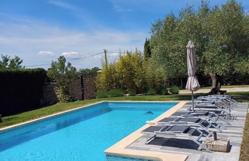Cadenet Casa | Tradicional villa provenzal al pie de los viñedos entre el macizo de LUBERON.