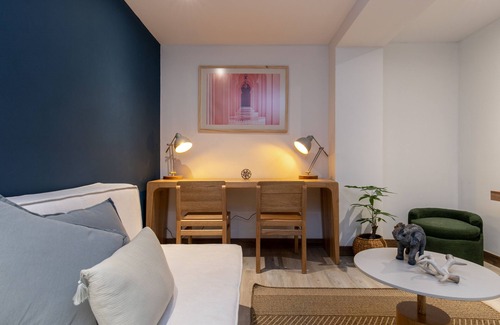 El Poblado Apartamento | Provenza Private Jacuzzi/Astonishing 2BR AC