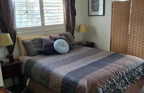 West Hobart Apartamento | Providence House- 100 year old gracious residence