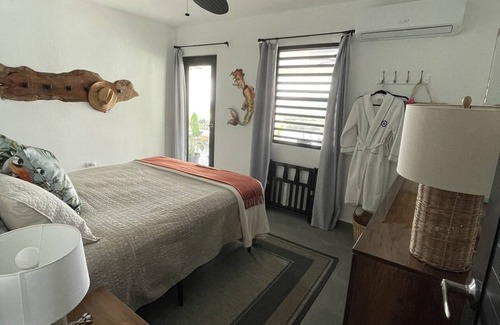 Bajo Cama Y Desayuno | PRX Club - Luxury Caribbean Island Retreat w/ Pool, Ocean & Mountain Views