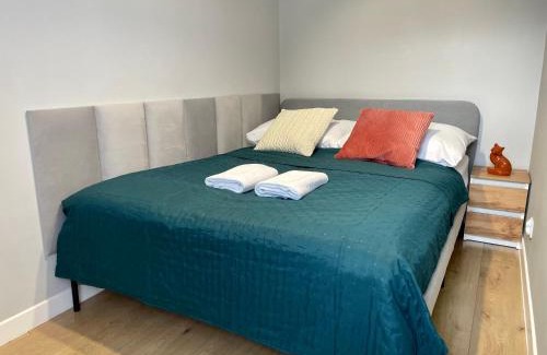Radom Apartamento | Przytulny apartament niedaleko dworca PKP