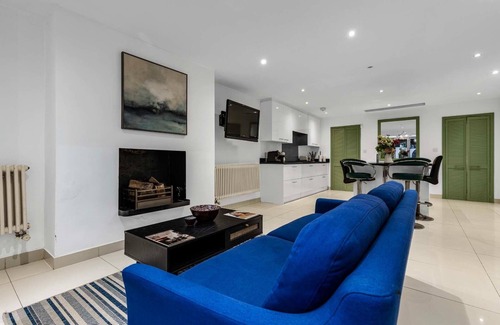 Notting Dale Casa | £3.5m Elegant House in prime location with garden