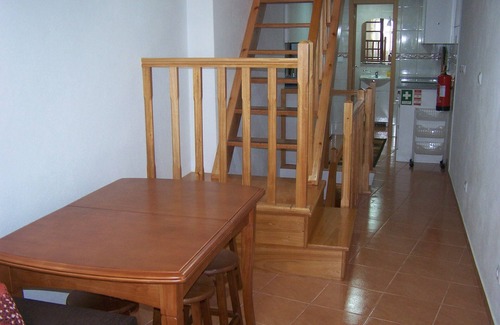 Calheta Apartamento | Apartamento 'Moradia Machado' con terraza privada, balcón y Wi-Fi