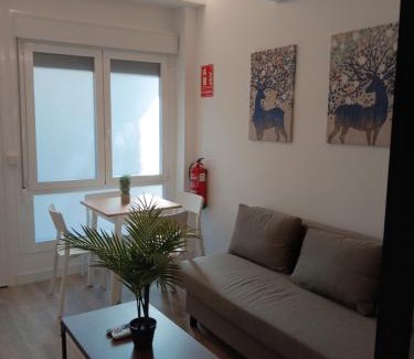 Fuencarral-El Pardo Apartamento | Puerta de Hierro Apartments