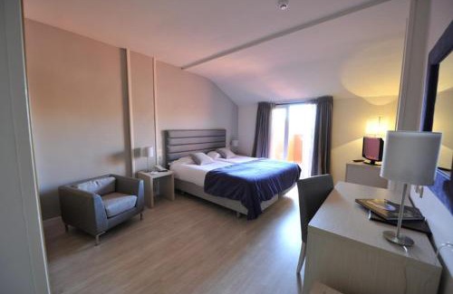 La Lastrilla Hotel | Puerta de Segovia
