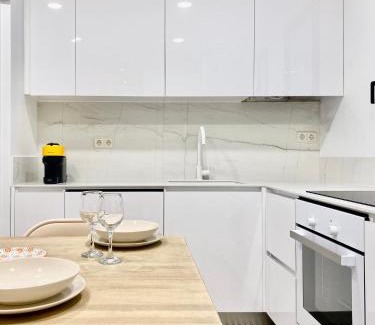 Las Acacias Apartamento | Puerta de Toledo VII - Apartamento de 2 dormitorios con Balcón