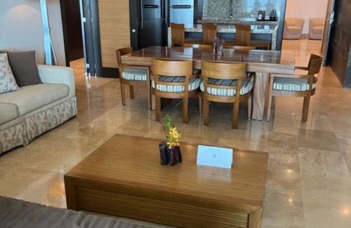 Las Jarretaderas Apartamento | Puerto Vallarta Vidanta World Grand Luxxe Resort 1 BR Condo with Awesome Views!