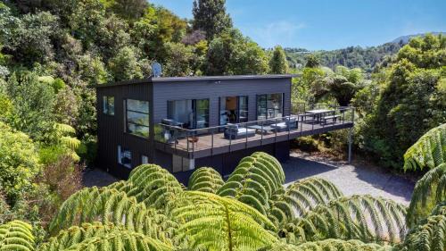 Pukawa Casa | Pukawa Bliss - Pukawa Holiday Home