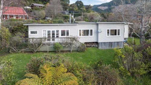 Linkwater Casa | Pukeko Cottage - Marlborough Sounds Retreat