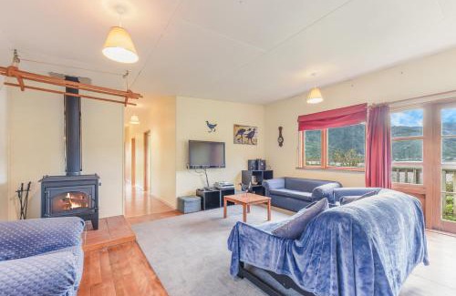 Linkwater Casa | Pukeko Cottage - Marlborough Sounds Retreat
