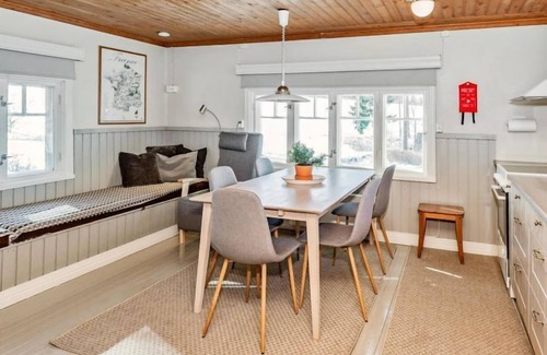 Somero Casa | Punatulkku by Interhome