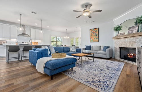 Auburn Casa | Punt Bama Punt ~ New 4/3 in AU with Outdoor Fire Pit!