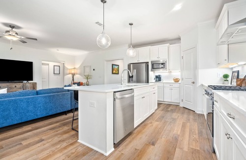 Auburn Casa | Punt Bama Punt ~ New 4/3 in AU with Outdoor Fire Pit!