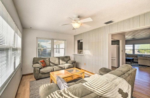 Punta Gorda Casa | Punta Gorda Home with Backyard about 1 Mile to Dtwn!