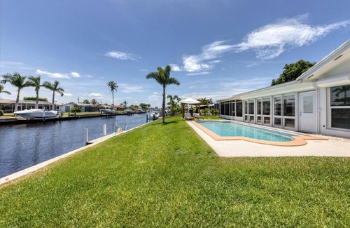 Punta Gorda Casa | Punta Gorda Isles 2-Bedroom Private Pool Home on Canal with Dock
