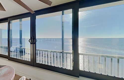 Punta Rassa Condominio | Punta Rassa #906 Breathtaking Luxurious 2 bed Condo with Spectacular Views
