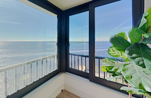 Punta Rassa Condominio | Punta Rassa #906 Breathtaking Luxurious 2 bed Condo with Spectacular Views