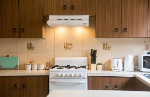 Putney Casa | Puntey 3-Bedroom Comfortable Villa with Parking and Cooking Facilities