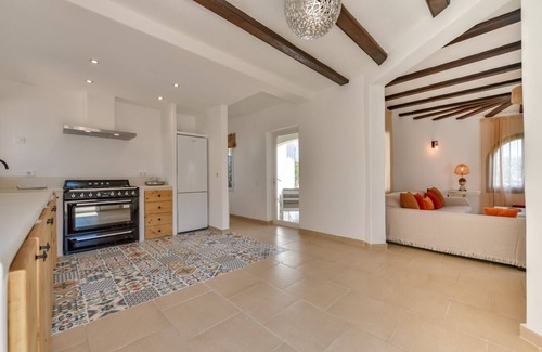 Benimeit Villa | PURA VIDA,villa en Moraira para 7 pax con piscina privada y wifi gratis