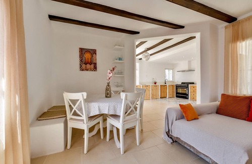 Benimeit Villa | PURA VIDA,villa en Moraira para 7 pax con piscina privada y wifi gratis