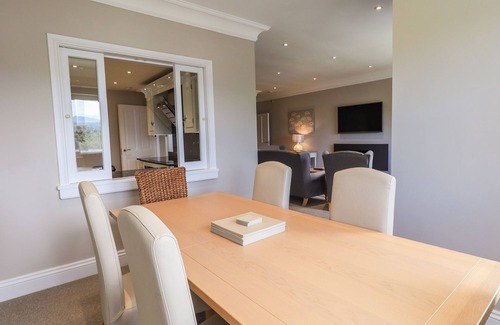 Waterhead Cabaña | PURE GRACE, family friendly, with a garden in Ambleside