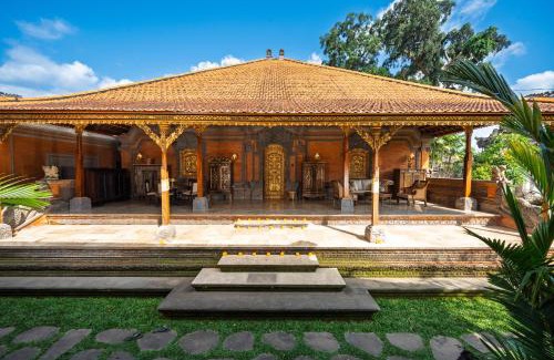 Ubud Hotel | Puri Kantor Legacy - Heritage Palace