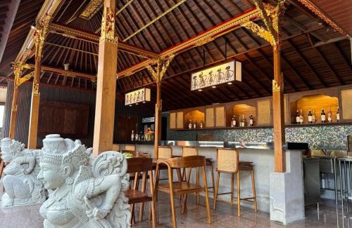 Ubud Hotel | Puri Kantor Legacy - Heritage Palace