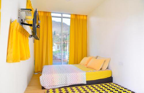 Lumut Casa | Purple Cube at Lumut Cube Homestay Kontena