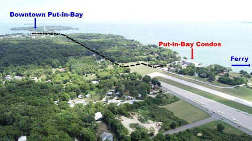 Put-in-Bay Casa | Put-in-Bay Waterfront Condo #210