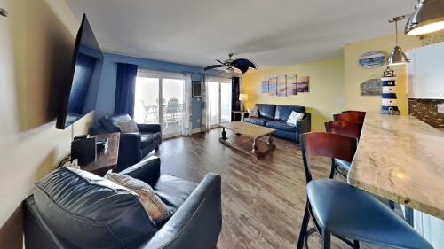 Put-in-Bay Casa | Put-in-Bay Waterfront Condo #104