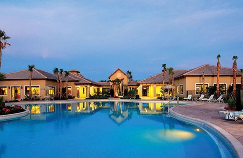 Botanica Lakes Casa | Ponga algo de brillo en su vida en Sparkleberry Drive ... Snowbirds ¡Bienvenido!