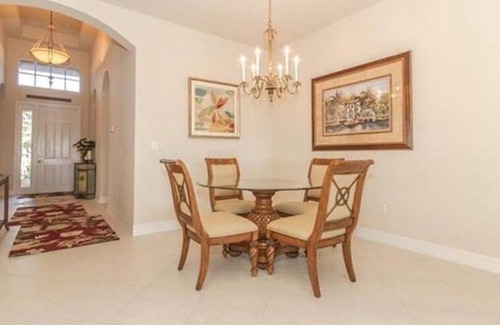 Botanica Lakes Casa | Ponga algo de brillo en su vida en Sparkleberry Drive ... Snowbirds ¡Bienvenido!