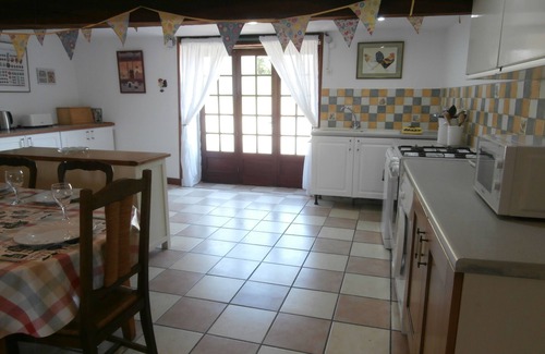 Saint-Pierre-du-Chemin Cabaña | Situado en la hermosa Vendée, a solo cinco minutos a pie del pueblo.