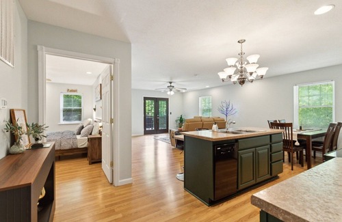 Helmsburg Cabaña | Puzzle Peak 3 Bedroom Cottage