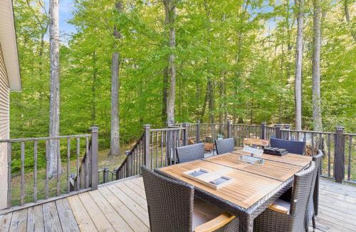 Helmsburg Casa | Puzzle Peak cottage