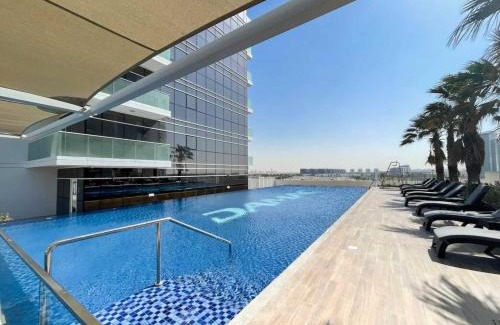Dubai Apartamento | PVH - Chic Studio with Golf Course View - Carson A