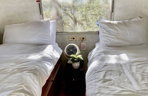 Woodland Park Casa | PVP56 Vintage 1984 Airstream RV — With Private Hot Tub!