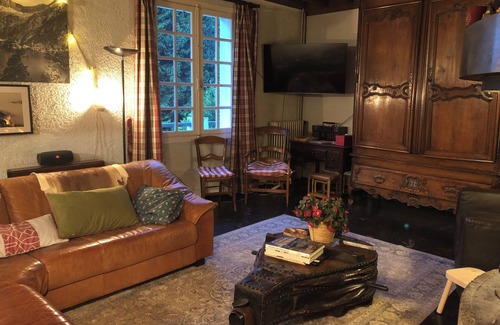 Campan Chalet De Esquí | PYRENEAN MOUNTAIN CHALET.