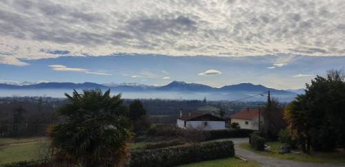 Saint-Gaudens Apartamento | Pyrenees Vue Gite - Vues Fantastique, Parking Gratuit Sur Place & Piscine