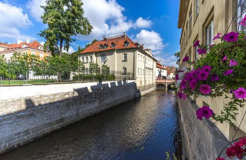 Mala Strana Hotel | Pytloun Kampa Garden Hotel Prague