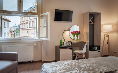 Mala Strana Hotel | Pytloun Kampa Garden Hotel Prague