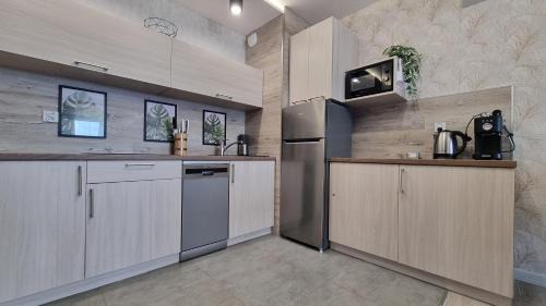 Lodz Apartamento | Q Apart PL 2 lub 3 pokojowe klimatyzowane apartamenty przy Manufakturze z garażem Gratis, FV