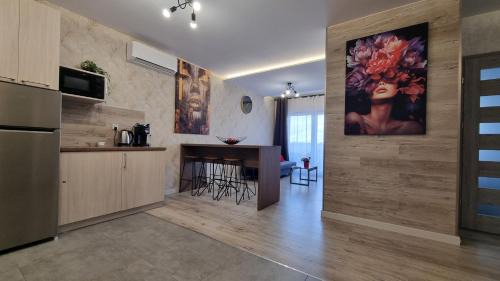Lodz Apartamento | Q Apart PL 2 lub 3 pokojowe klimatyzowane apartamenty przy Manufakturze z garażem Gratis, FV