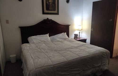 Hermosillo Apartamento | Quédate con Sandra en Departamento con alberca