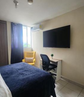 Juan Diaz Casa | Quédate con sulay habitación a 5mint del aeropuerto