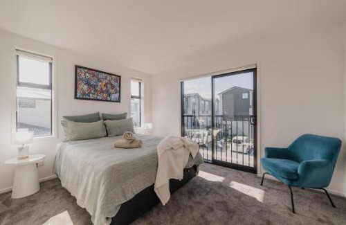 Upper Riccarton Casa | Quadrilogy Retreat - Modern Elegance in Mohua