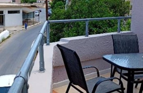 Vatolakkos Casa | Quadruple Room with Terrace - George & Helen's House