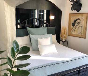 City-Centre - Petite France Cama Y Desayuno | Quai 17 Maison d'hôtes