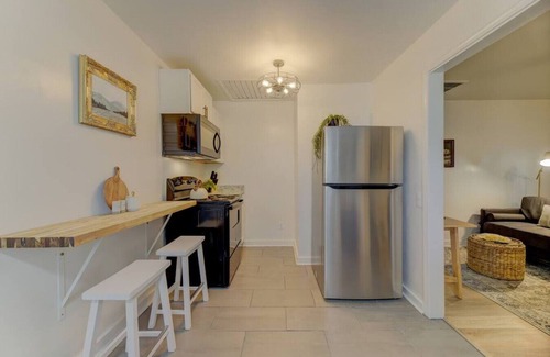 Earlewood Condominio | Quaint 1 BR Apt | Mins from ZOO, USC & FT Jackson